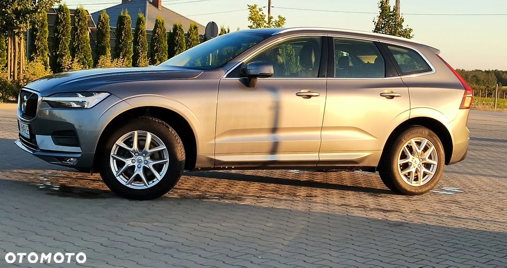 Volvo XC 60 B4 D AWD Momentum Pro - 4