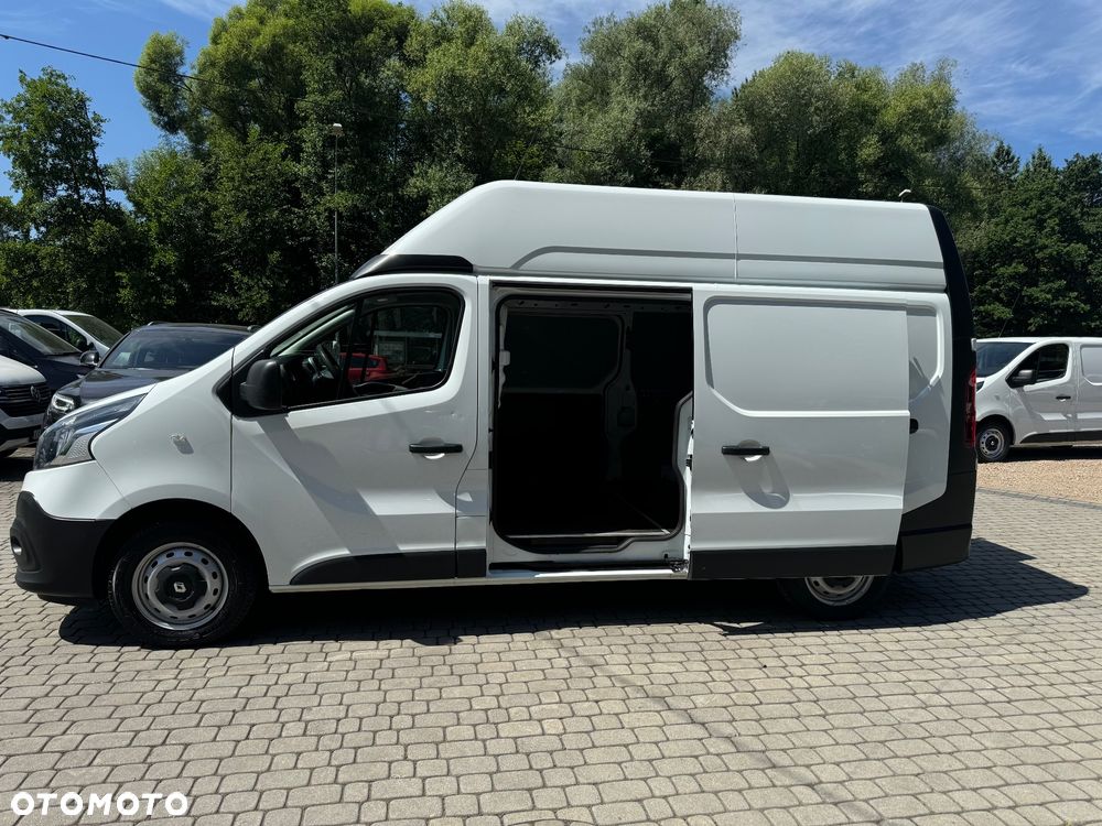 Renault Trafic - 12