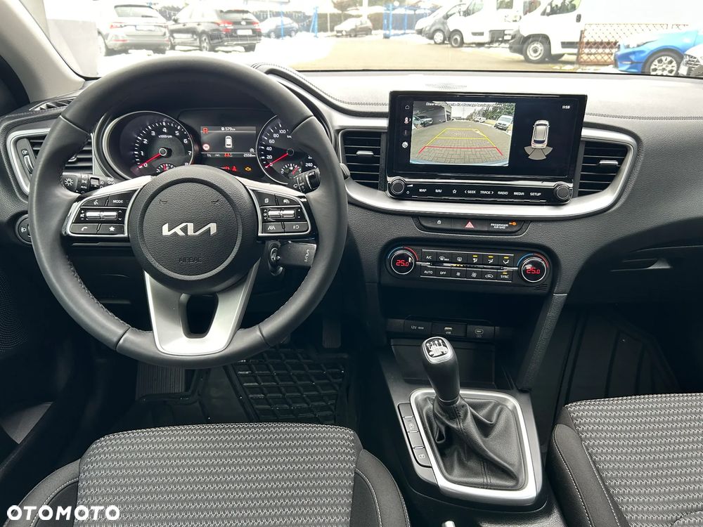 Kia Ceed 1.5 T-GDI S - 11