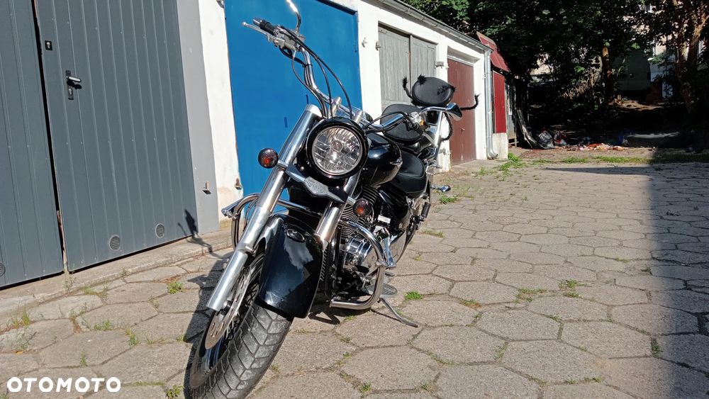 Suzuki VL 800 Volusia - Boulevard C50 - 2