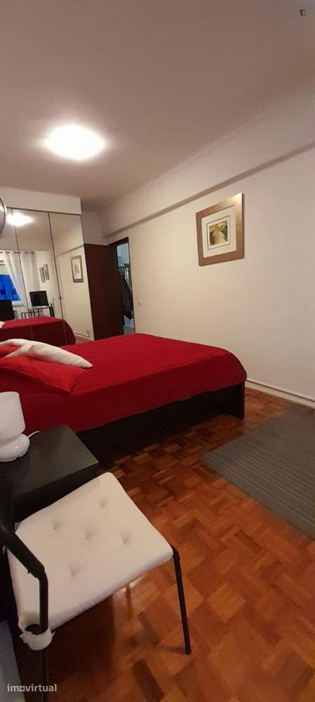Quarto - localizado em Carcavelos Lisbon - Grande imagem: 5/12