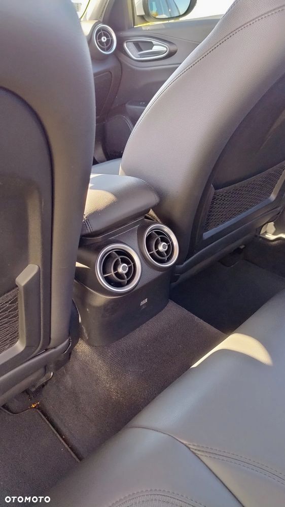 Alfa Romeo Giulia 2.0 Turbo Super - 15