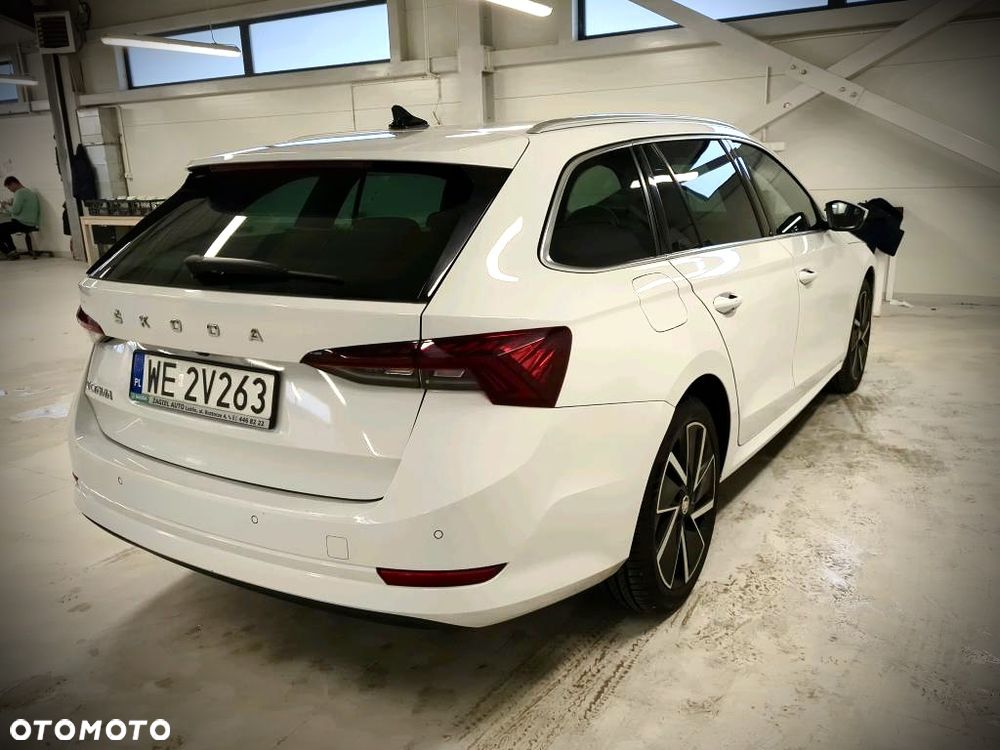 Skoda Octavia 2.0 TDI Style DSG - 3
