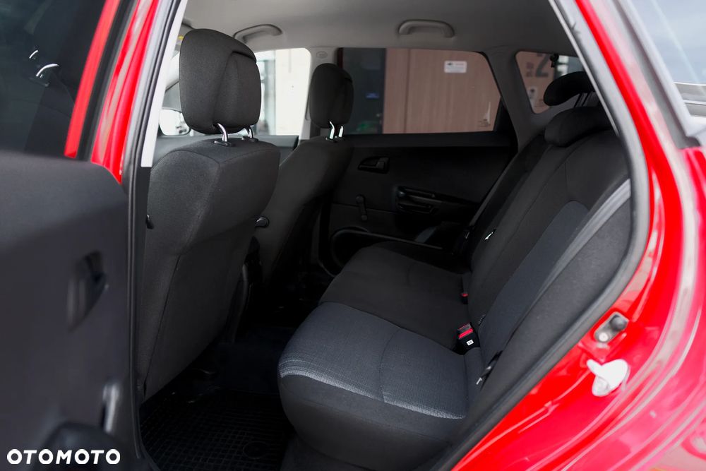 Kia Ceed 1.6 GDI Business Line - 30