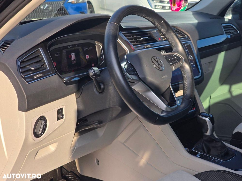 Volkswagen Tiguan - 11