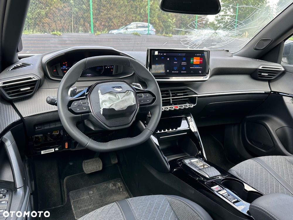 Peugeot 2008 - 18