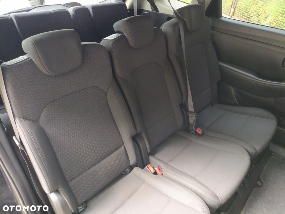 Kia Carens 1.7 CRDi L 7os - 16