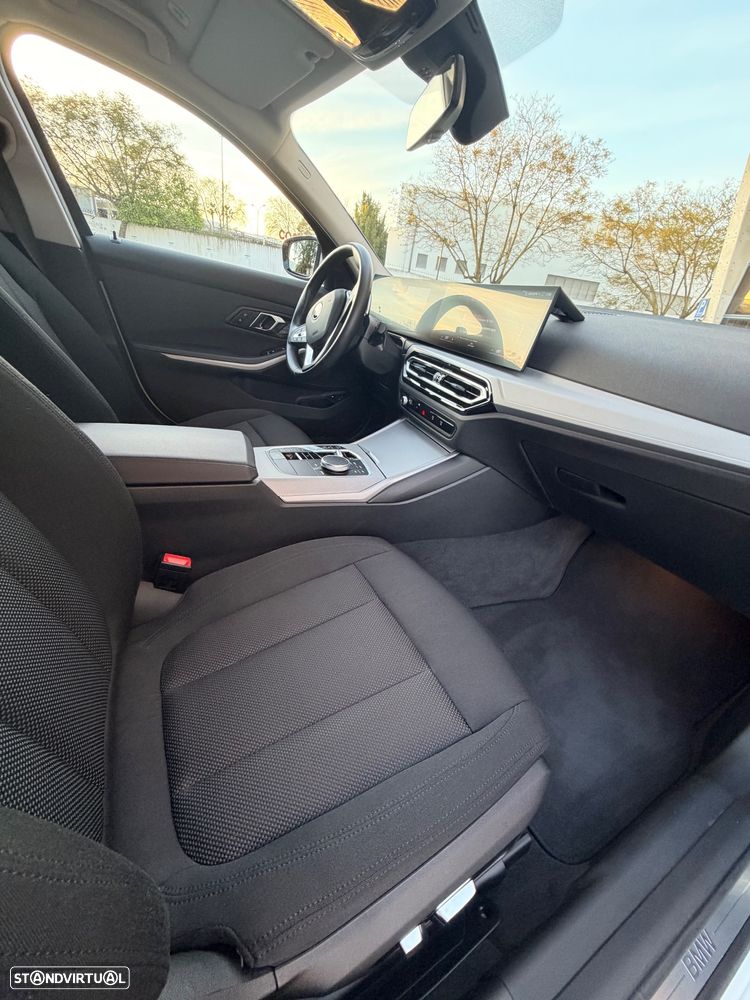 BMW 330 e iPerformance Line Sport - 31