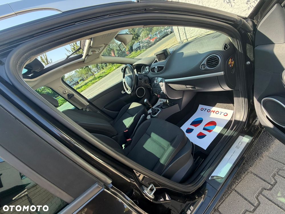 Renault Clio 1.2 16V Dwudziestka - 6
