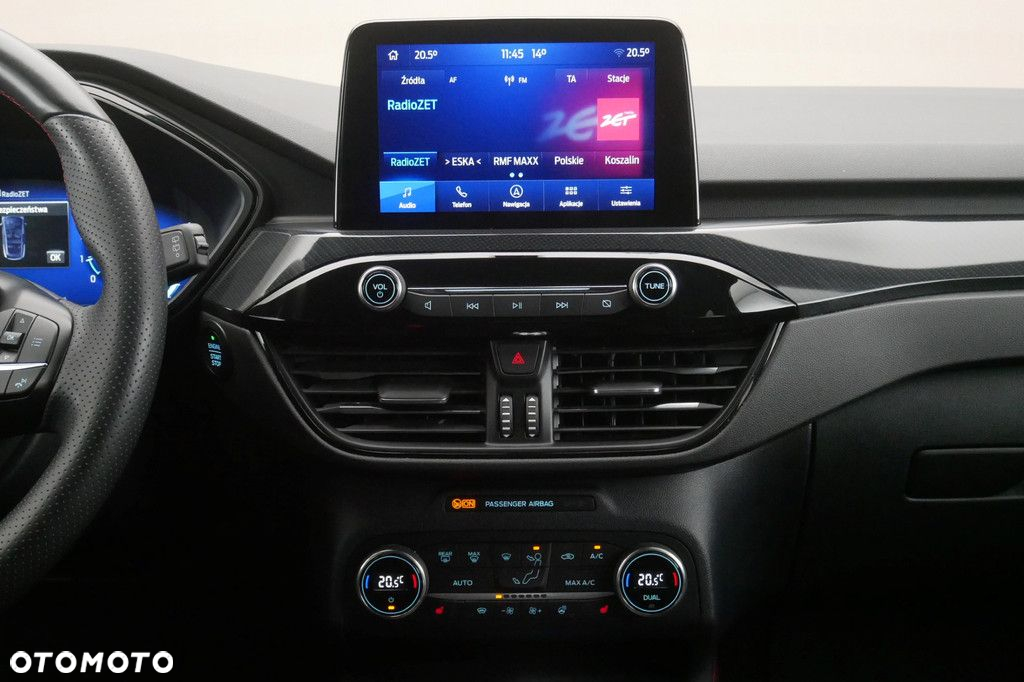Ford Kuga - 10