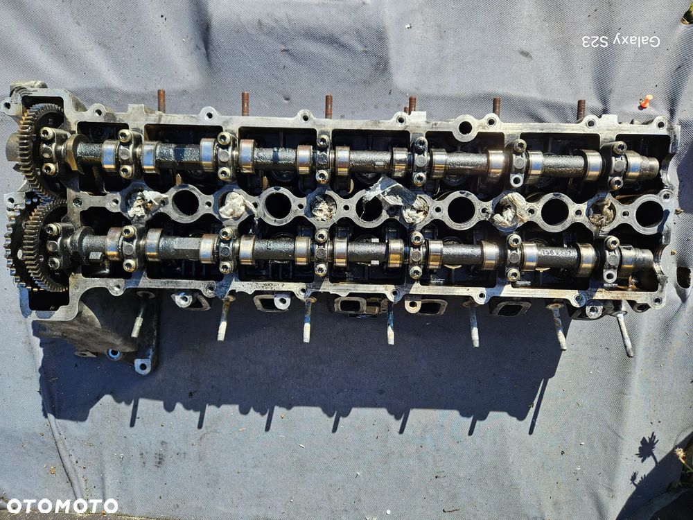 Głowica silnika wałki rozrządu BMW E60 E61 3,0 D 2006r 7781203 - 1