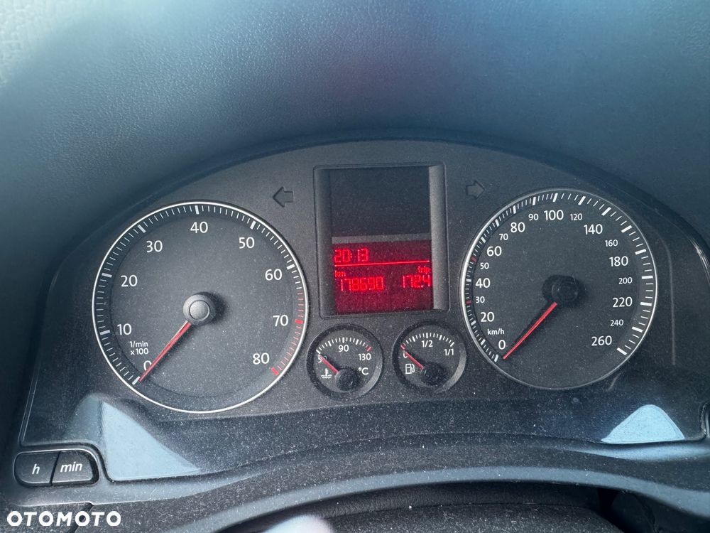 Volkswagen Golf 1.6 FSI Trendline Tiptr - 9