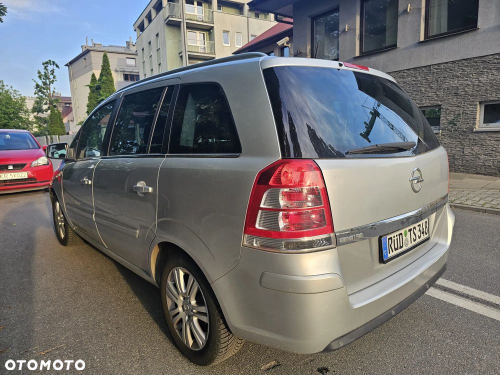 Opel Zafira 1.8 Cosmo - 5