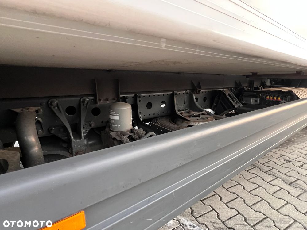 Mercedes-Benz ATEGO 1023 (1221, 1223, 1224) chłodnia carreier xarios 600 2017 - 25