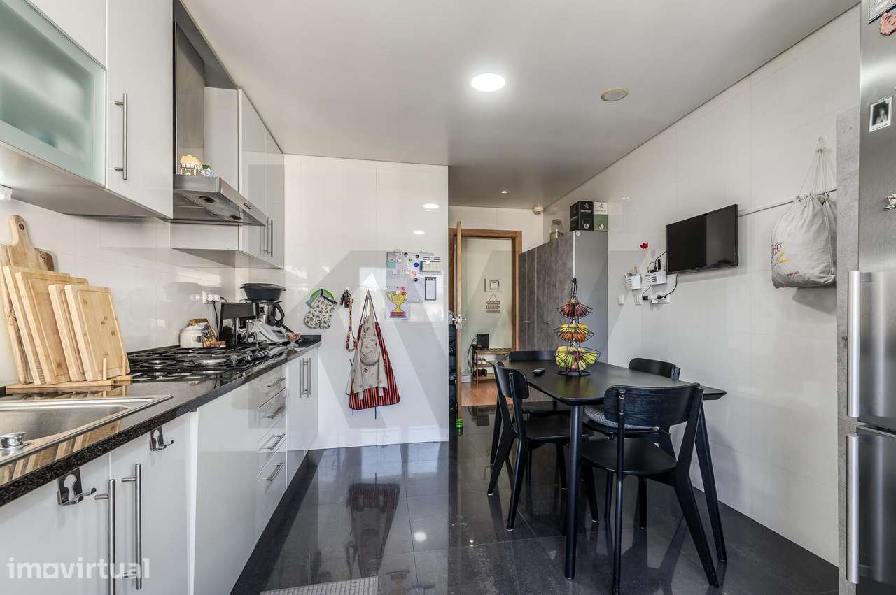 Apartamento T3 com Garagem Box, Póvoa de Santa Iria, Vila Franca de Xi - Grande imagem: 5/24