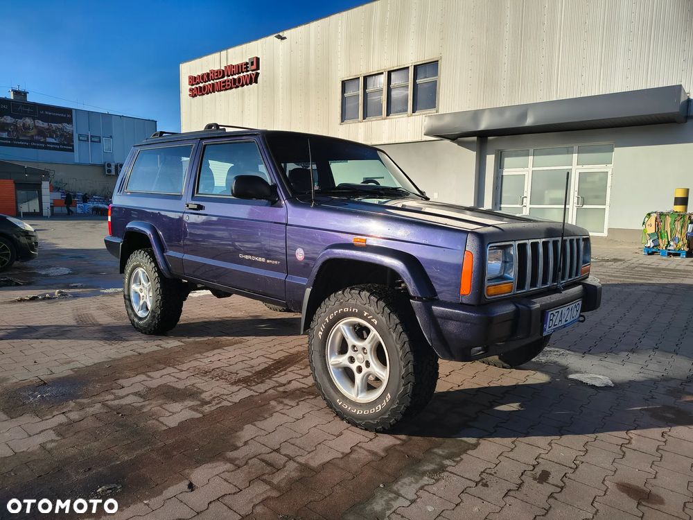 Jeep Cherokee - 3