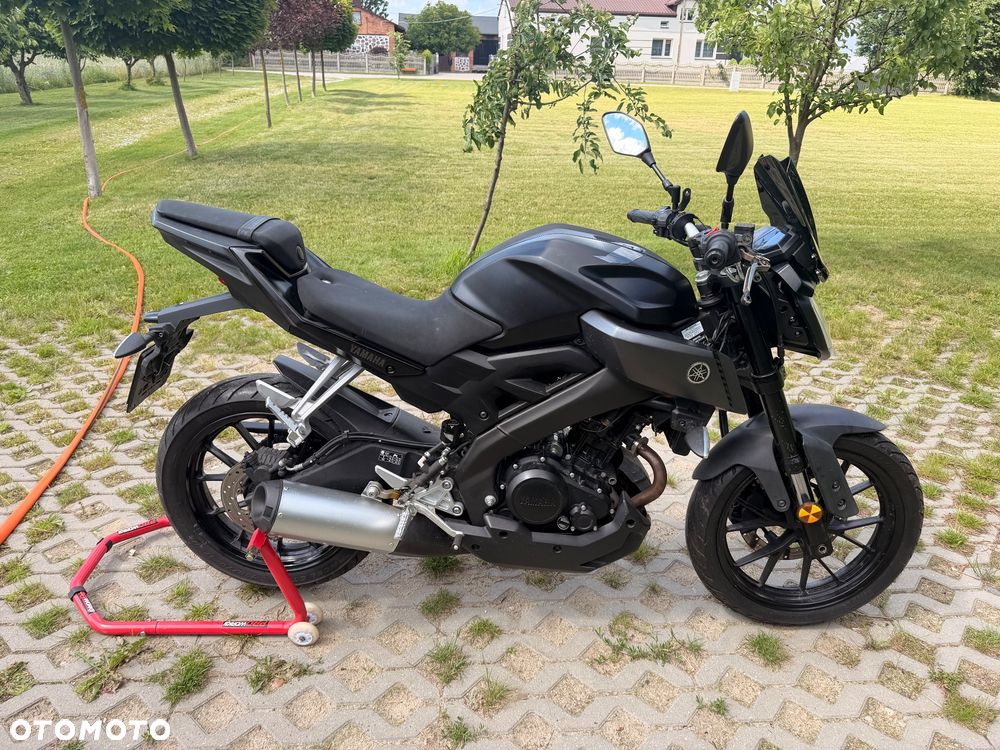 Yamaha MT - 2