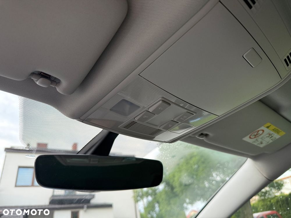 Volkswagen Golf Sportsvan 1.4 TSI (BlueMotion Technology) DSG Comfortline - 24