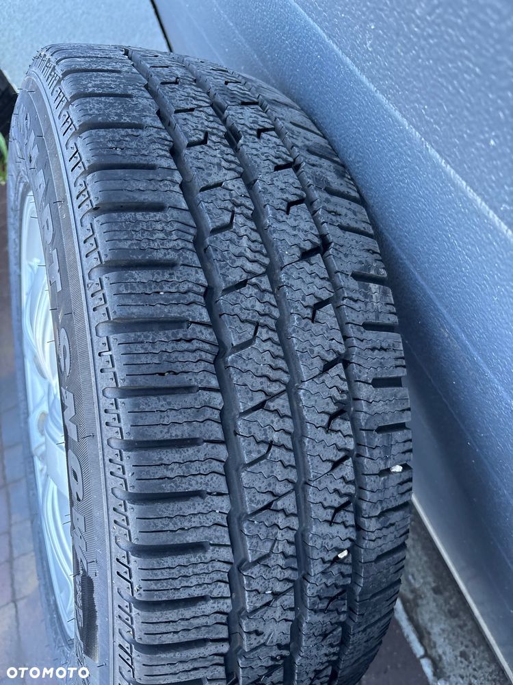 Alufelgi z Oponami 5x114.3 7Jx16 ET 38 215/70/16C 24r - 17