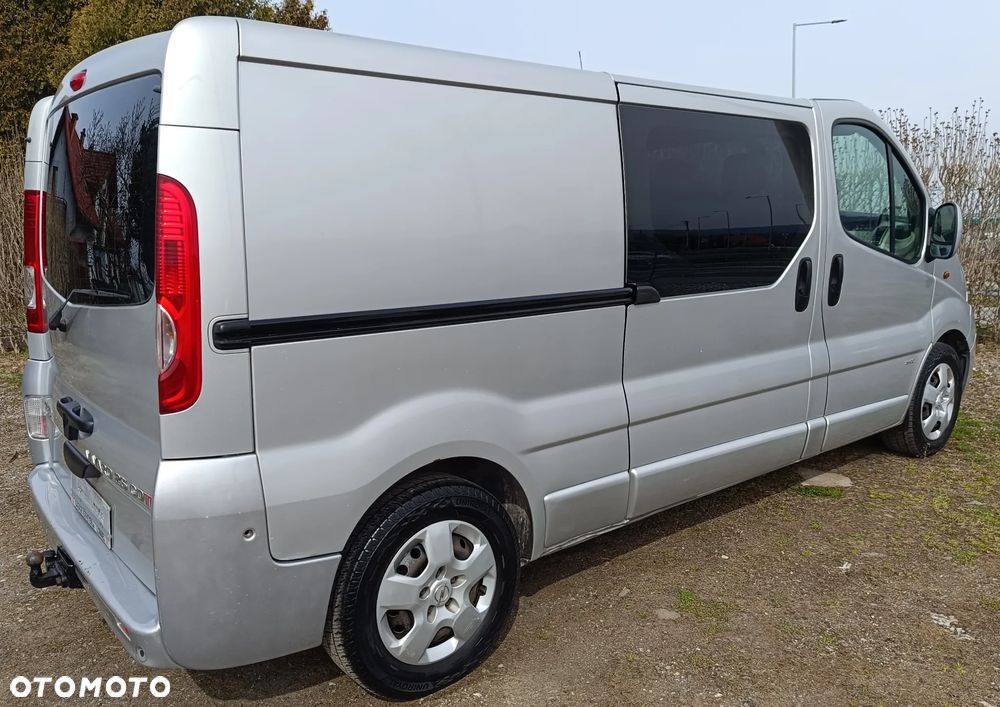Opel VIVARO - 8