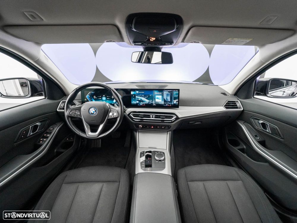 BMW 320 e Touring Auto - 15