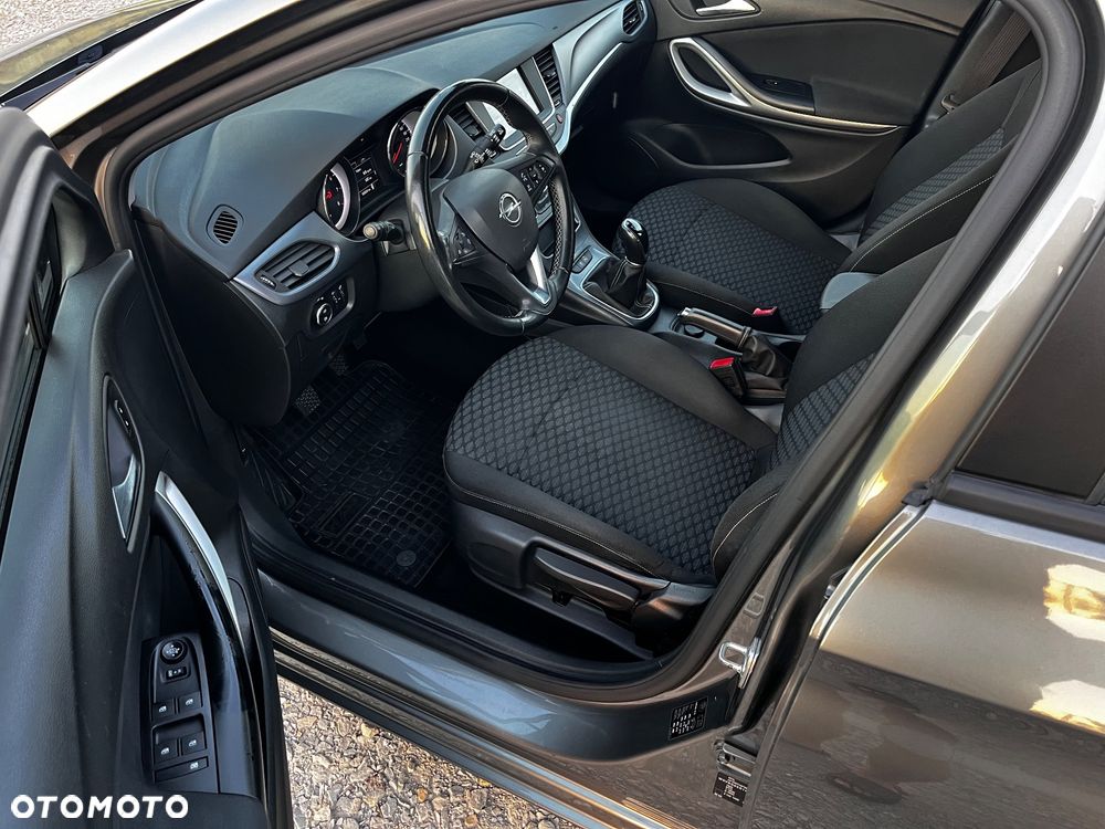 Opel Astra 1.4 T Dynamic - 9