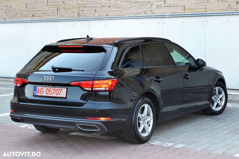 Audi A4 2.0 TDI S tronic Design - 5