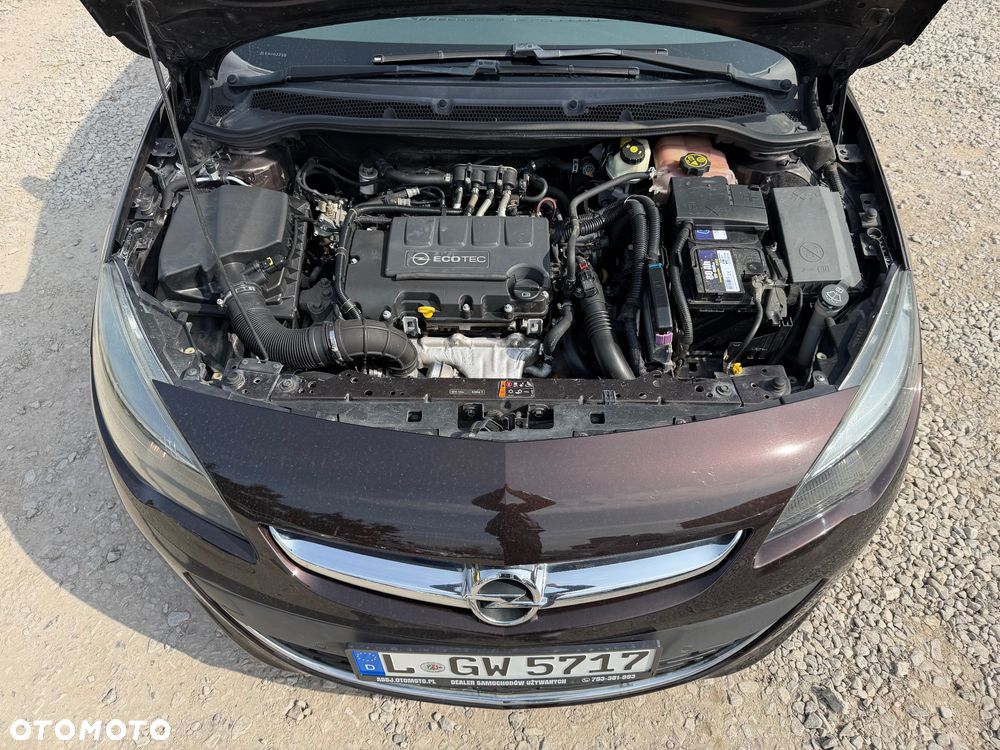 Opel Astra 1.4 Turbo - 40