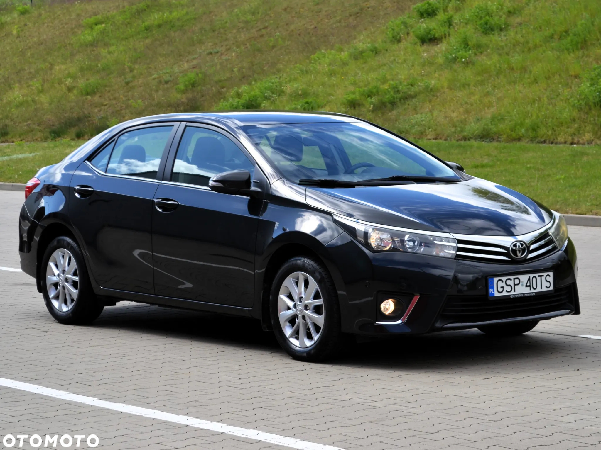 Toyota Corolla 1.6 Premium + - 3
