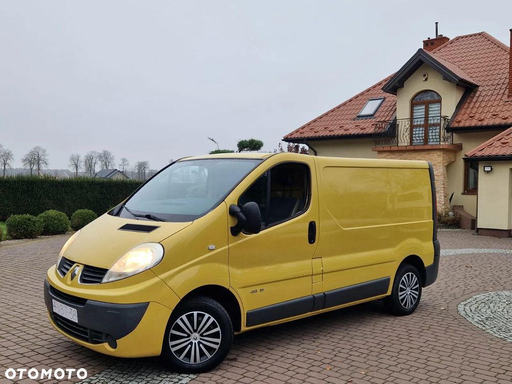 Renault Trafic - 16
