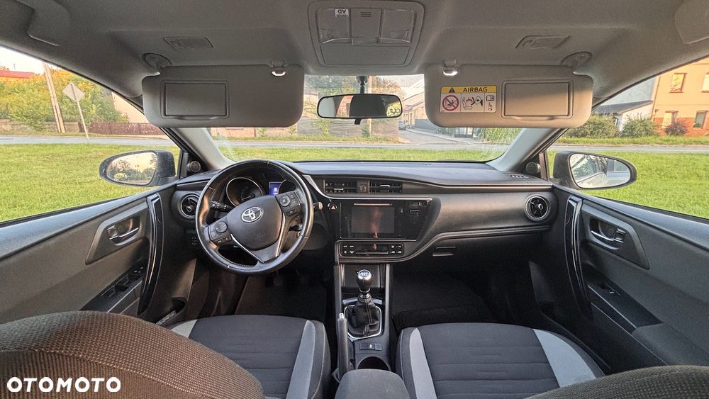 Toyota Auris 1.4 D-4D Comfort - 22