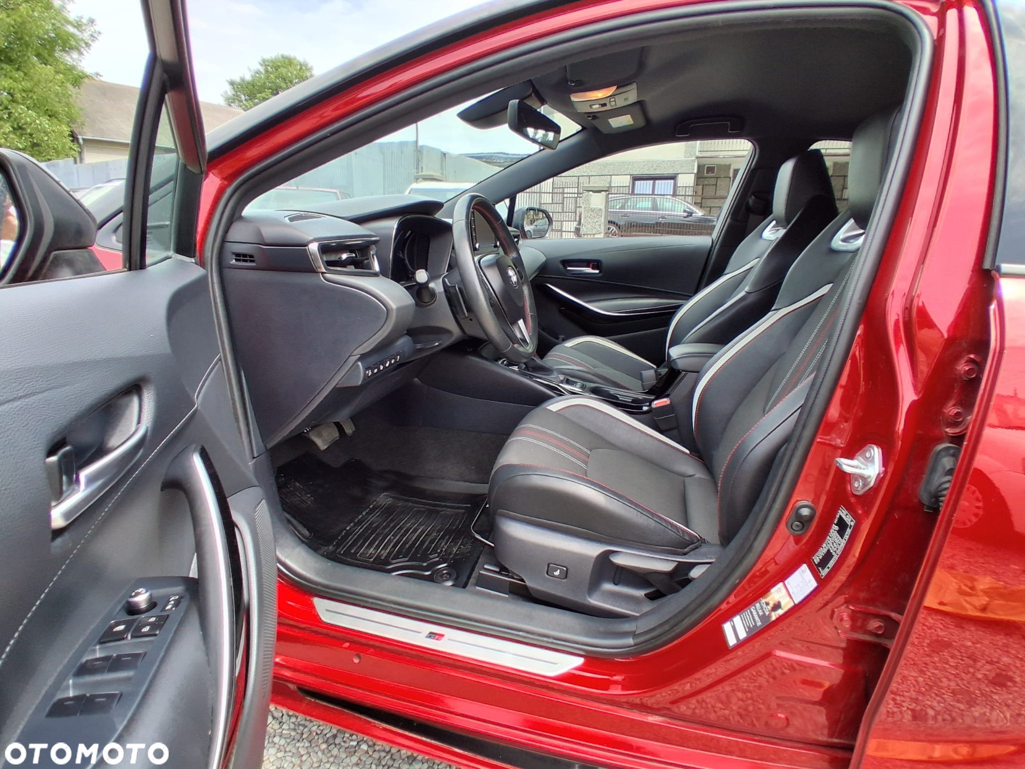 Toyota Corolla 2.0 Hybrid GR Sport - 13