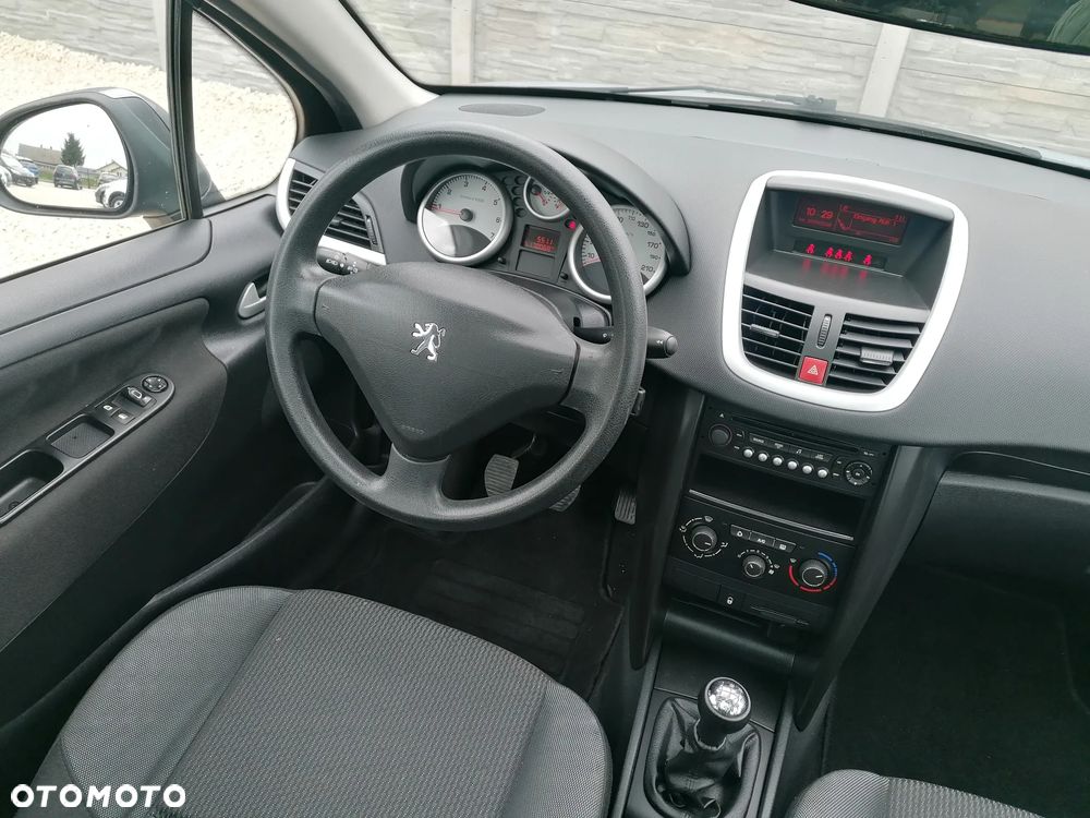 Peugeot 207 75 Tendance - 13