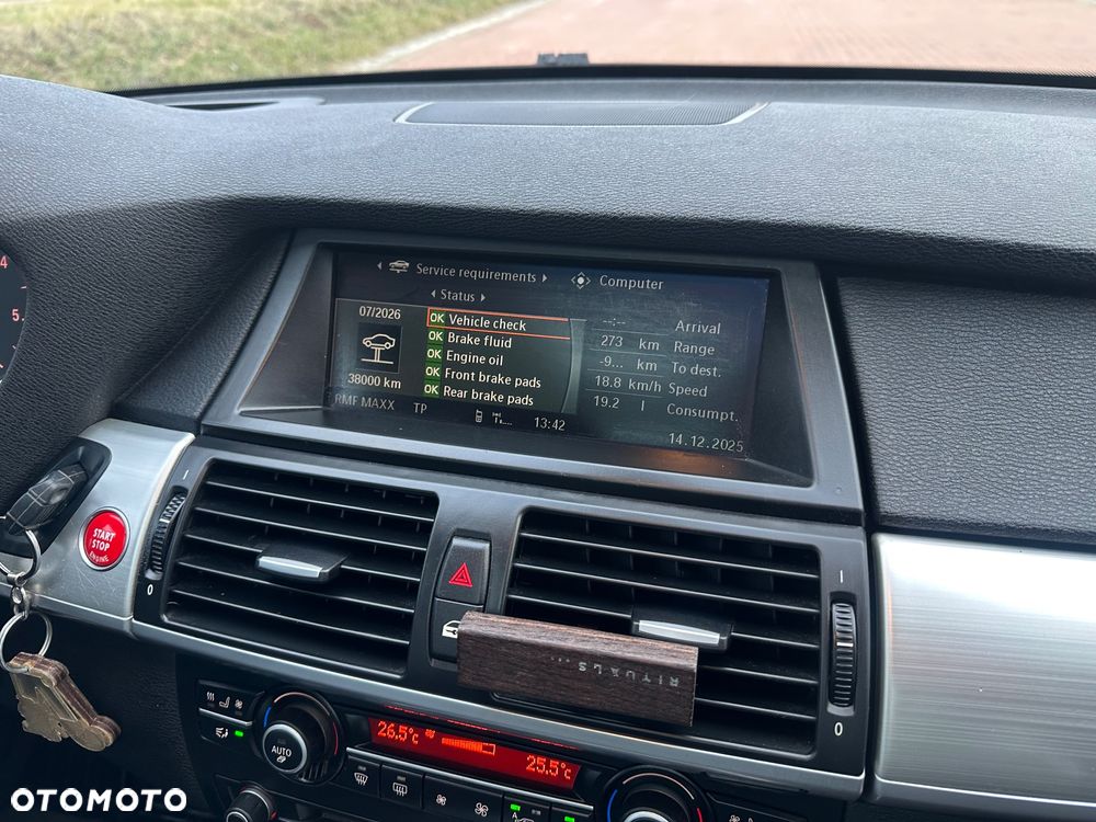 BMW X5 xDrive30d - 26