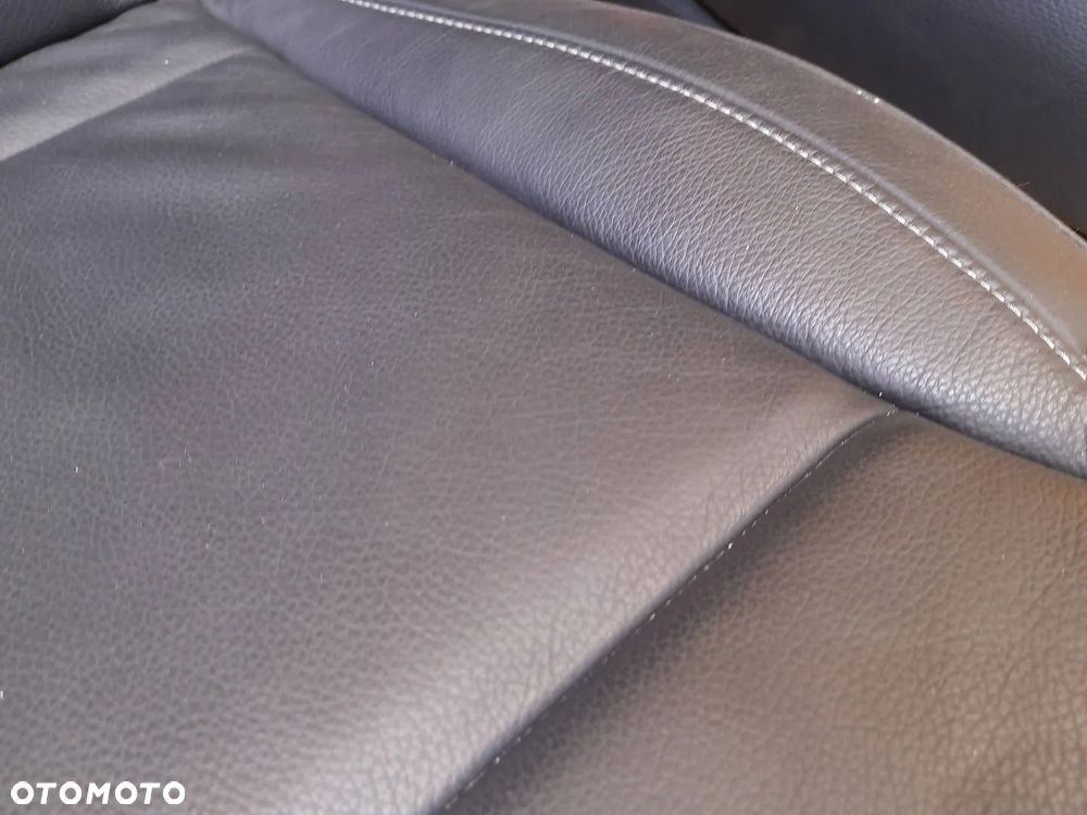 VW Touareg II 7P FOTELE FOTEL KANAPA BOCZKI TUNEK GRZANE CZARNE 12r. - 11