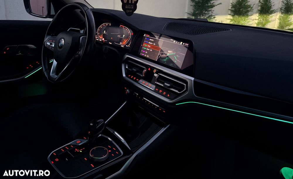 BMW Seria 3 320d xDrive Aut. - 1