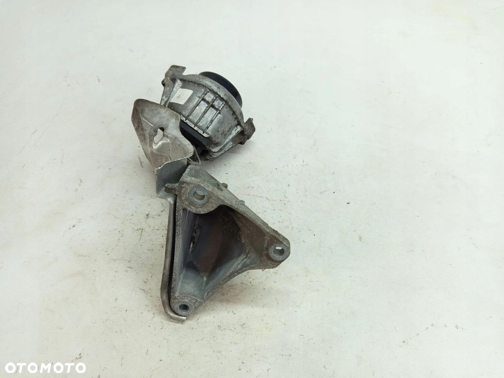 ŁAPA WSPORNIK PODUSZKA SILNIKA PRAWA BMW 1 E87 3 E90 6764574 N45B16 - 3