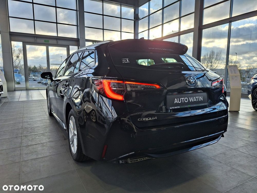 Toyota Corolla 2.0 Hybrid Comfort - 3