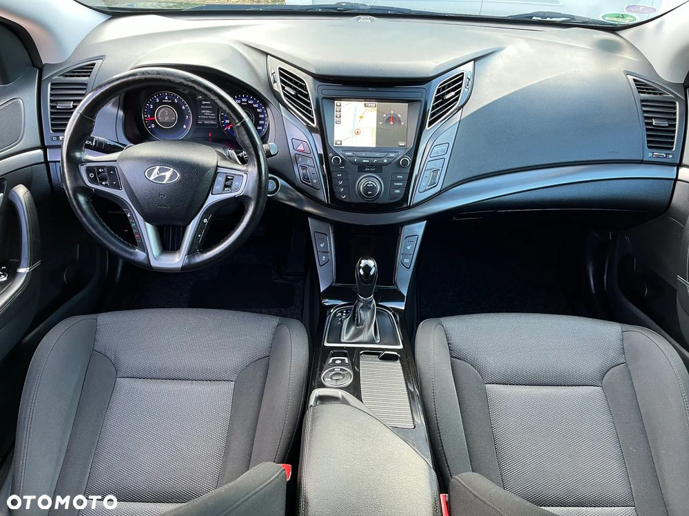 Hyundai i40 Kombi 2.0 Automatik Family+ - 15