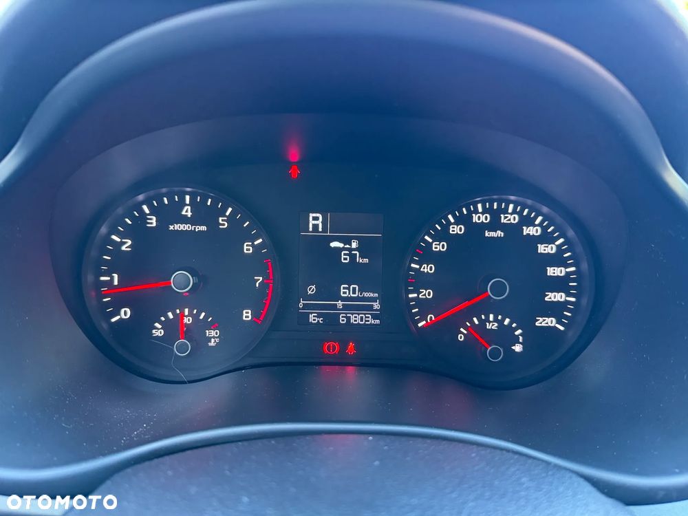 Kia Rio 1.2 L - 5