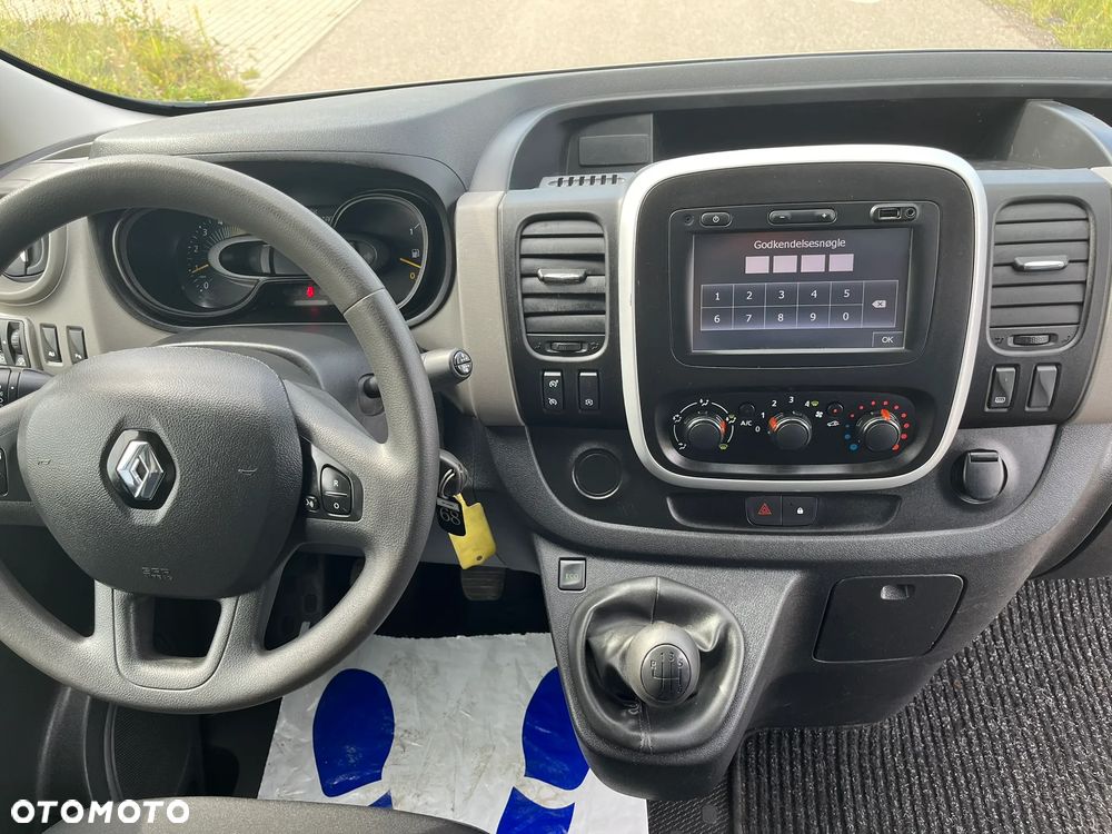 Renault Trafic - 10