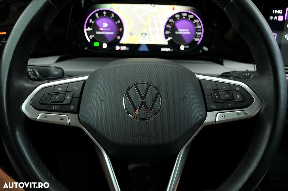 Volkswagen Golf 1.5 eTSI ACT DSG MHEV Style - 25