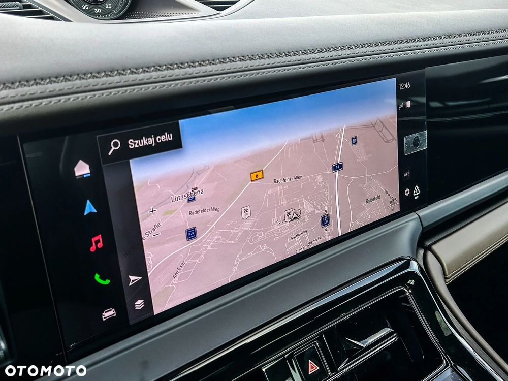 Porsche Panamera 4 E-Hybrid PHEV - 19