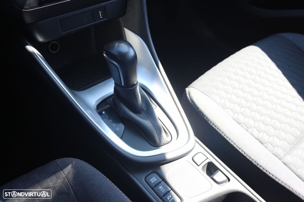 Toyota Yaris 1.5 HDF Comfort - 33