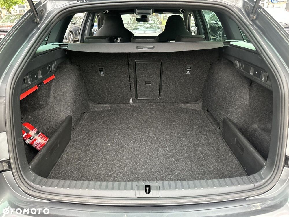 Skoda Octavia 1.5 TSI mHEV Sportline DSG - 34