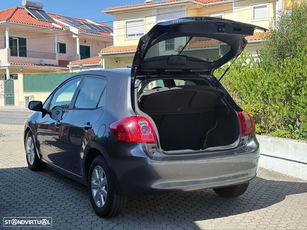 Toyota Auris 1.4 D-4D Sol - 25