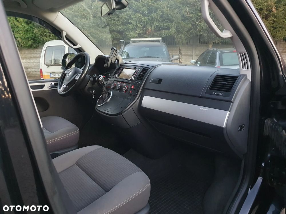 Volkswagen Multivan - 9