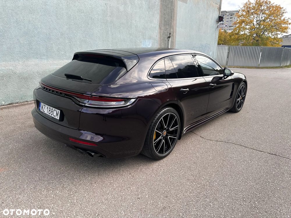 Porsche Panamera Turbo S Sport Turismo - 16