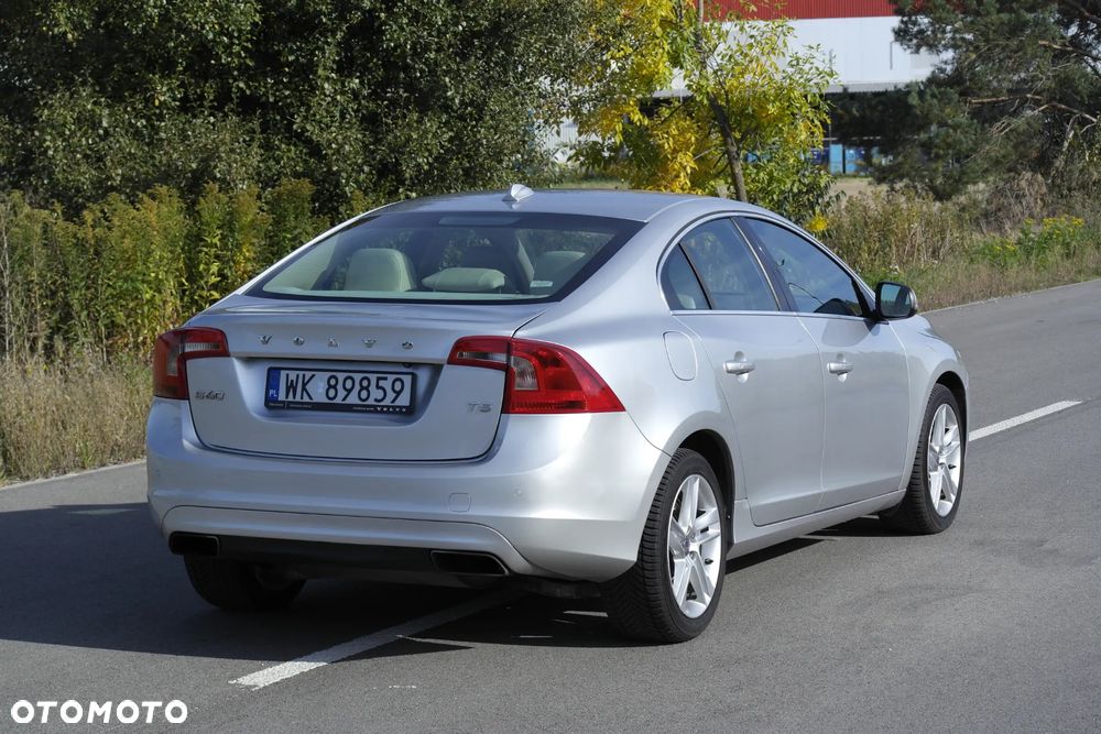 Volvo S60 - 2