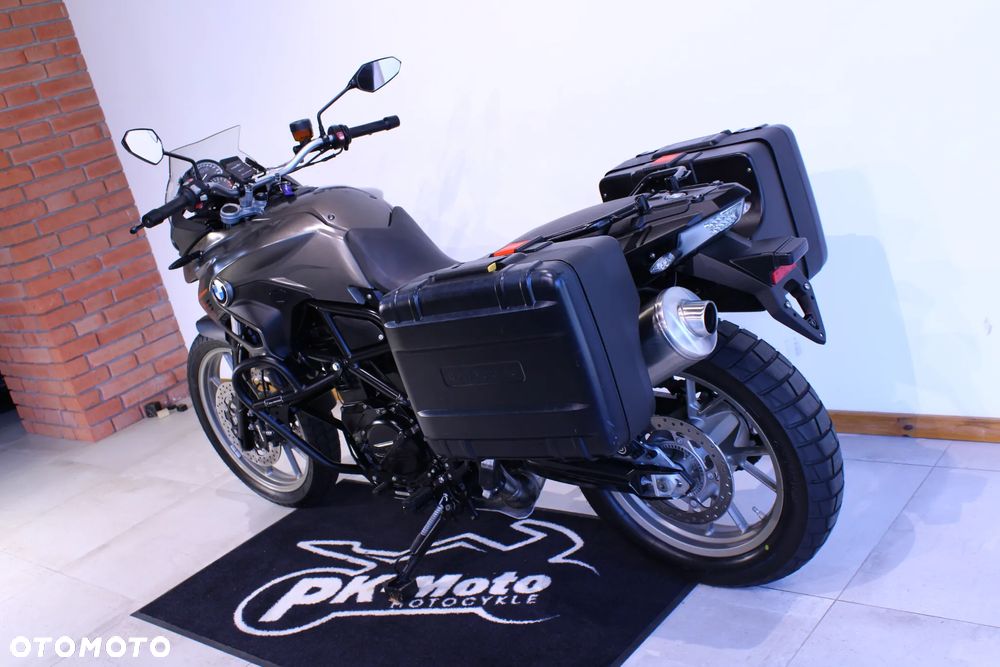 BMW F - 6